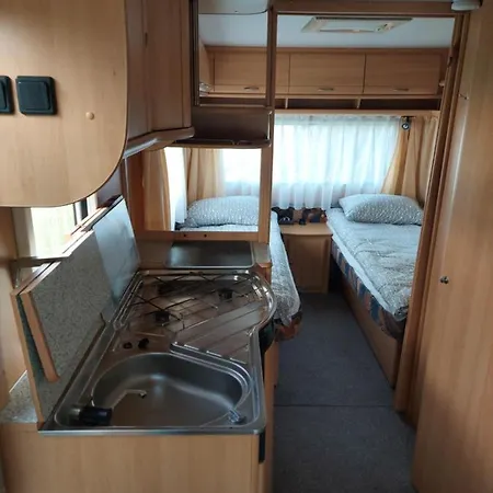 Wilimy Przyczepa Campingowa Nad Jeziorem Dadaj Exterior foto